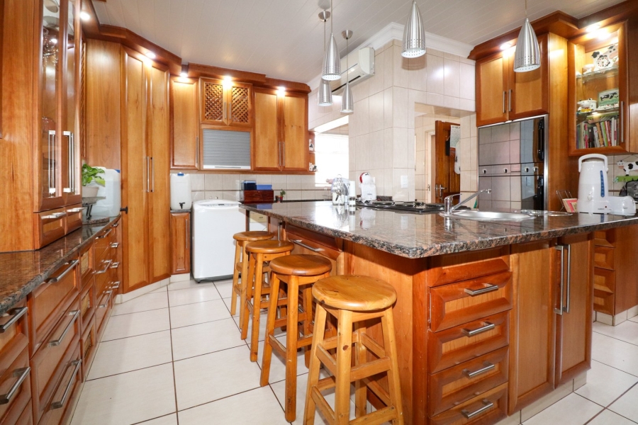4 Bedroom Property for Sale in Flamwood North West